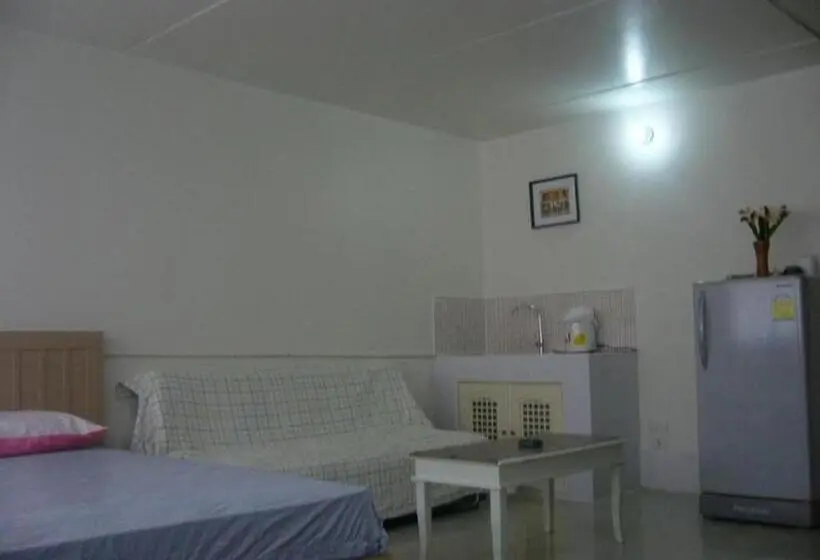 スタンダード４人部屋, Room In Apartment  Poppular Palace Don Mueang Bangkok, 5minute Drive From Impact Arena