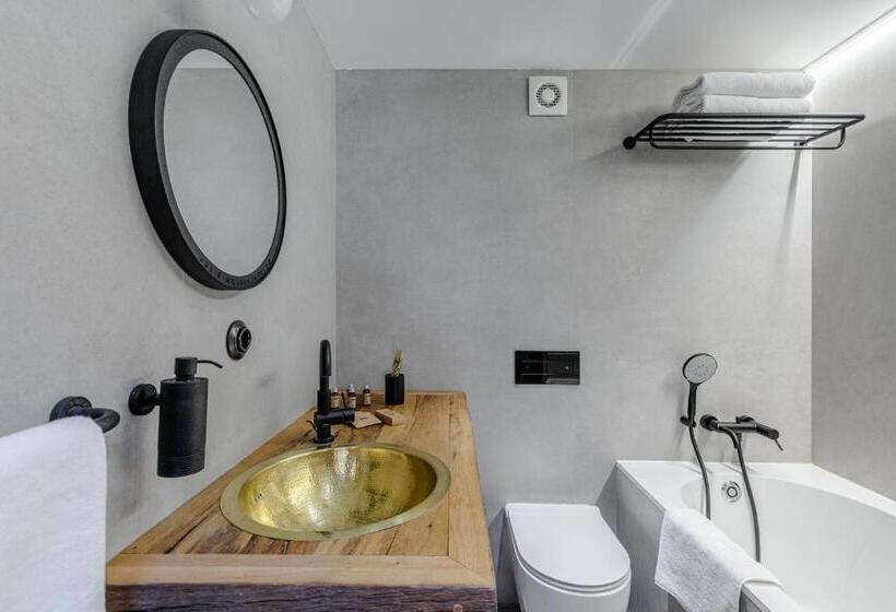 带园景的小型套房, Das Fort Boutique