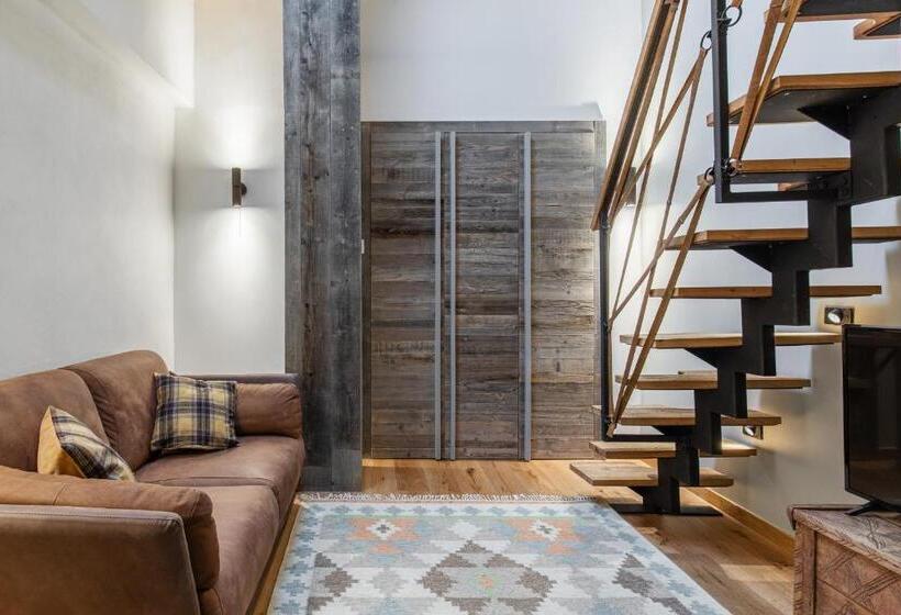 带园景的小型套房, Das Fort Boutique