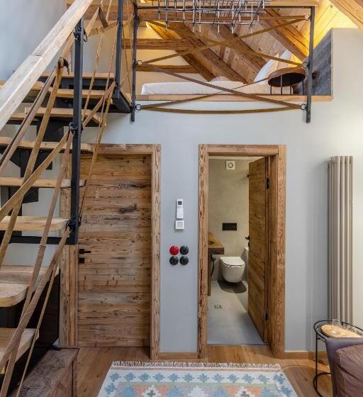 带园景的小型套房, Das Fort Boutique