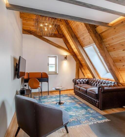 带大床的套房, Das Fort Boutique