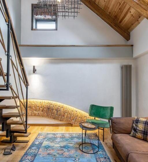 复式套房, Das Fort Boutique