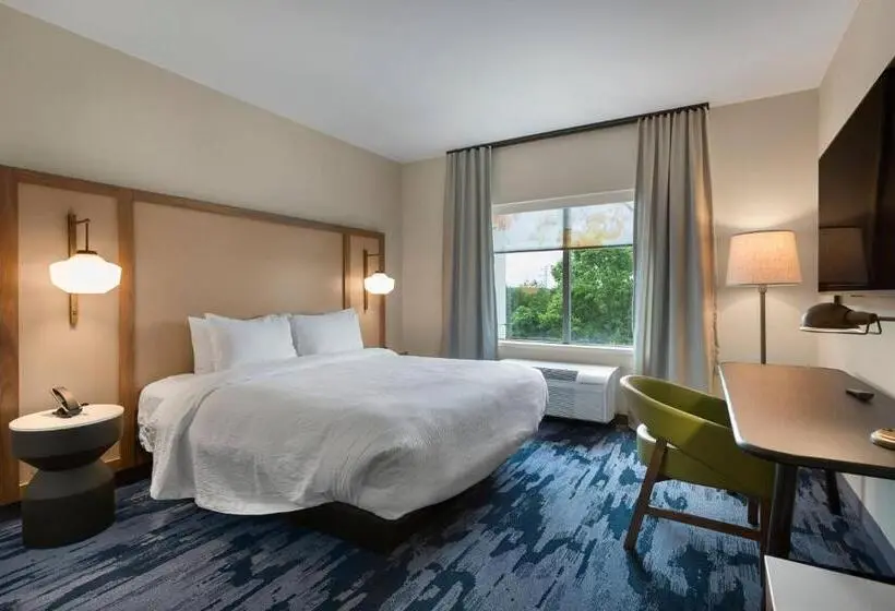 キングサイズベッドのスタンダードルーム, Fairfield By Marriott Inn & Suites Statesville