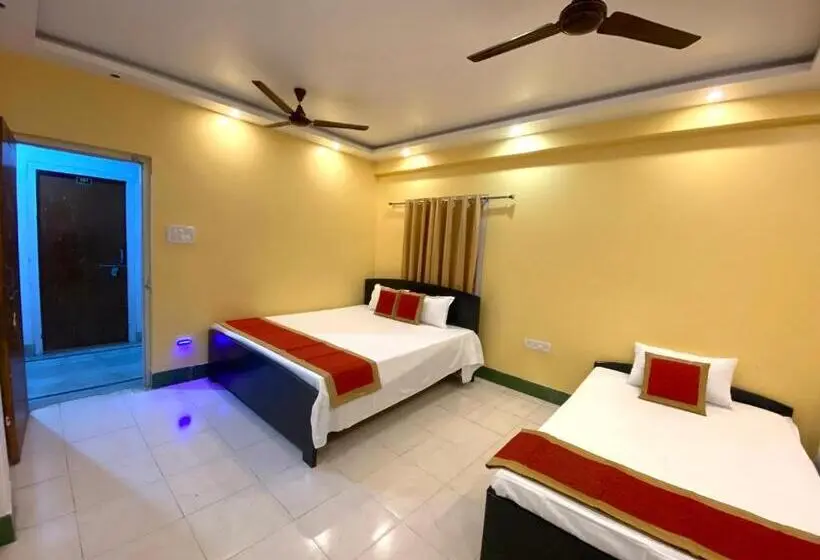 Habitació Familiar Deluxe, Shivanand
