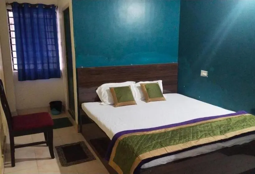 Habitació Economy, Shivanand
