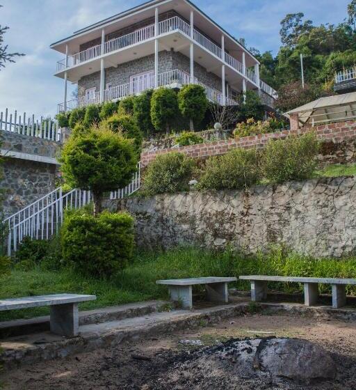 جناح ديلوكس سرير كينج, Status Hillpark