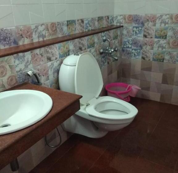 جناح ديلوكس سرير كينج, Status Hillpark