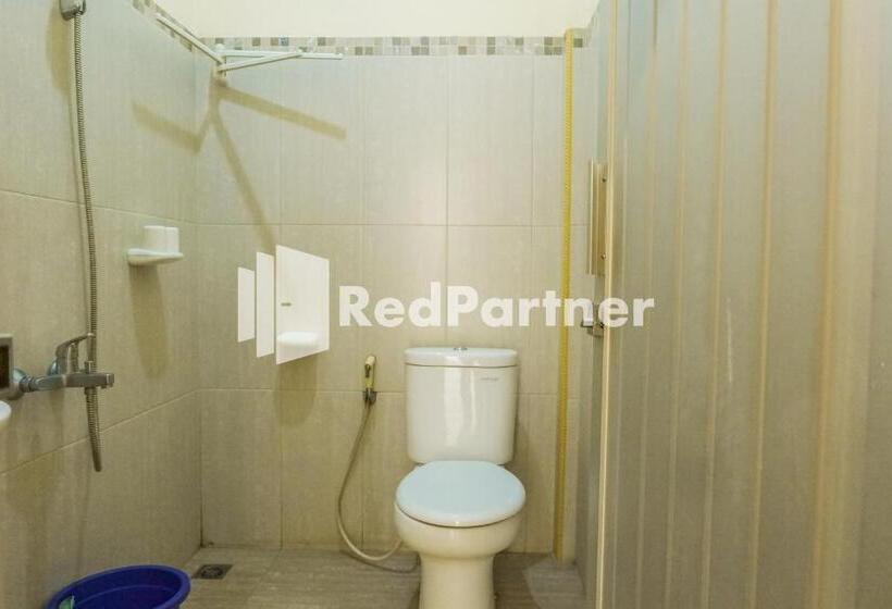 디럭스 룸, Grand Kembar Hotel Mitra Reddoorz