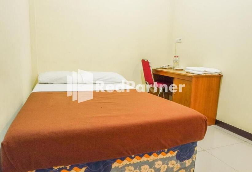 スタンダードルーム, Grand Kembar Hotel Mitra Reddoorz