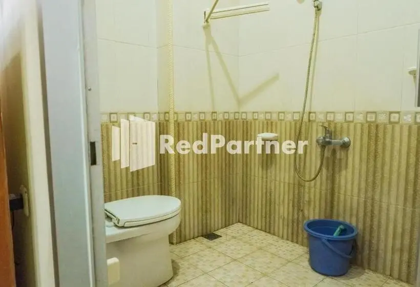 スタンダードルーム, Grand Kembar Hotel Mitra Reddoorz