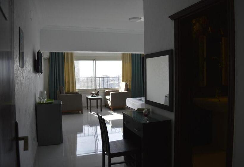 اتاق لوکس, Nile View Inn