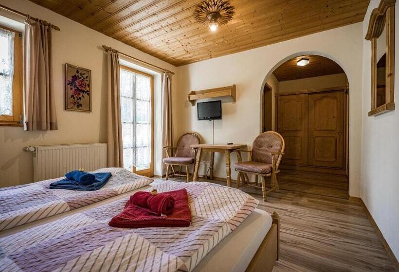 Номер Стандарт, Pension Oechsner