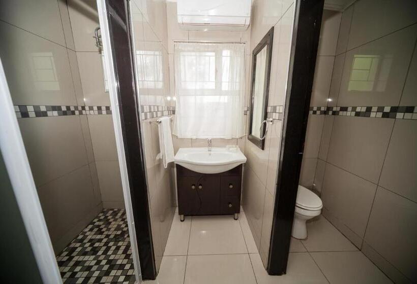 חדר משפחתי, Silverton Travel Lodge