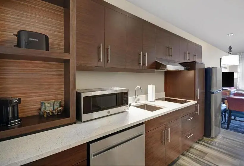 スタンダードスタジオ, Towneplace Suites By Marriott Grand Rapids Wyoming