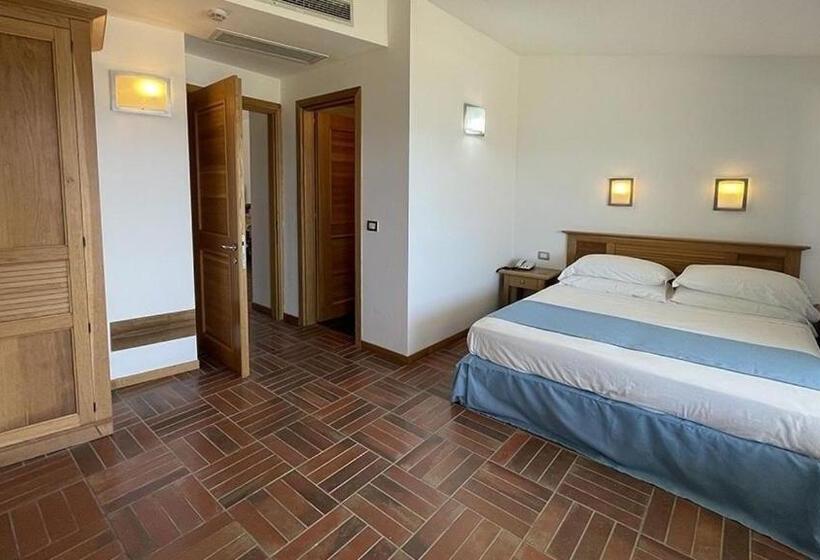 トリプルクラシックルーム, Le Mandrelle Beach Resort