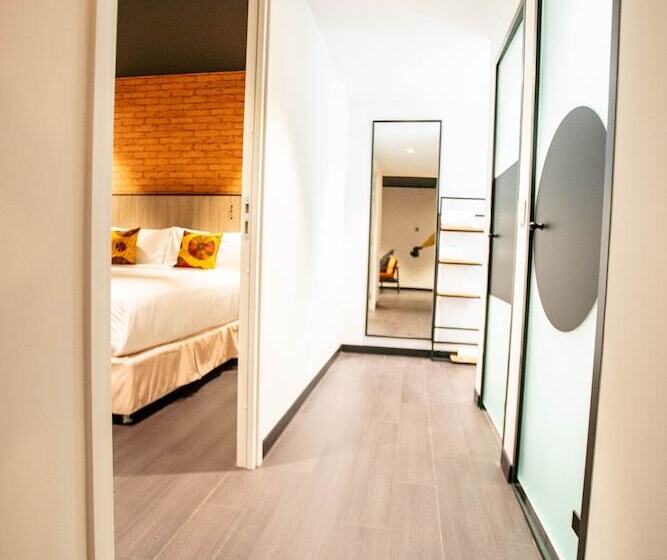 סוויטה, Onomo Hotel Kampala