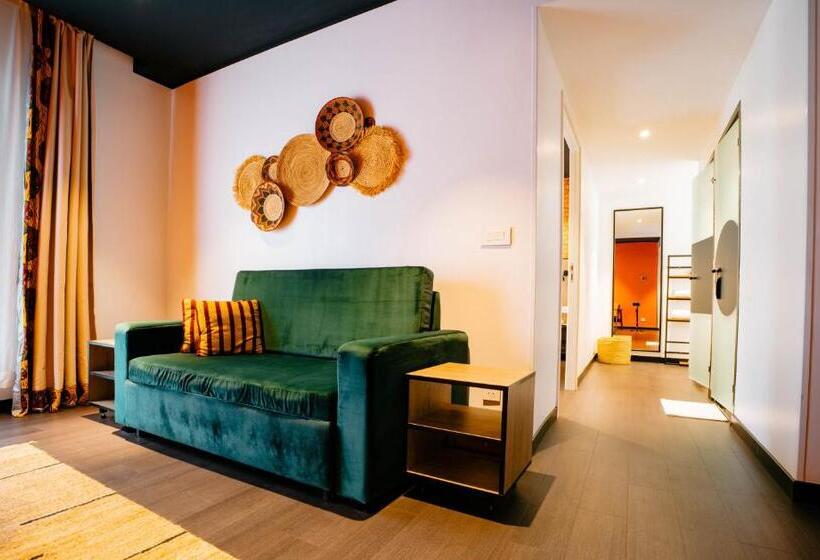 סוויטה, Onomo Hotel Kampala