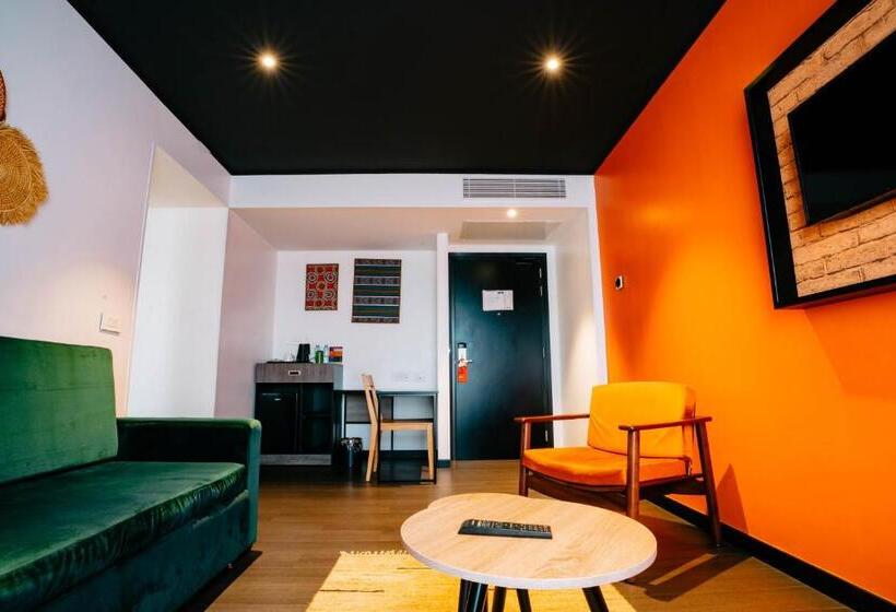 סוויטה, Onomo Hotel Kampala