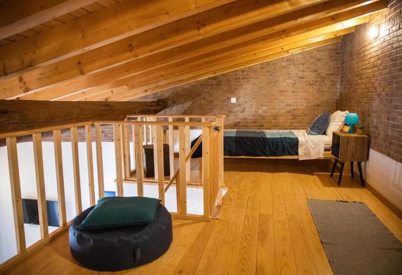 غرفة عائلية, Alvorkitecenter Guesthouse