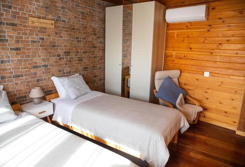 جناح مطلّ علي البحر, Alvorkitecenter Guesthouse