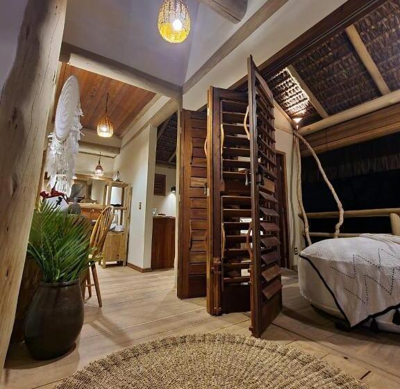 بانگلوی لوکس, Filha Da Lua Ecolodge
