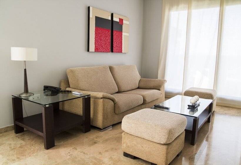 غرفة دور أخير, Apartamentos Plaza Picasso