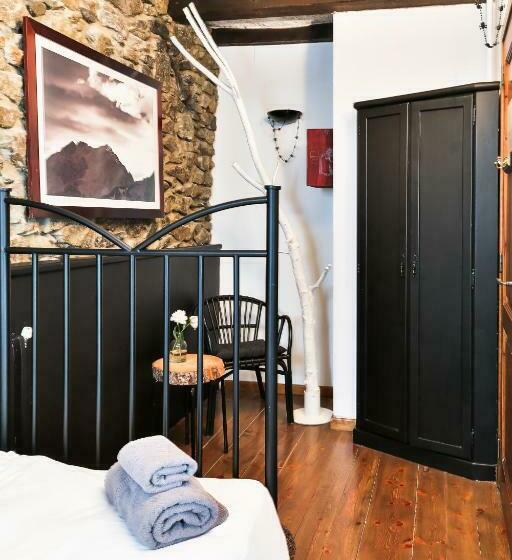 اتاق استاندارد یک نفره, Hostal Cisco De Sans