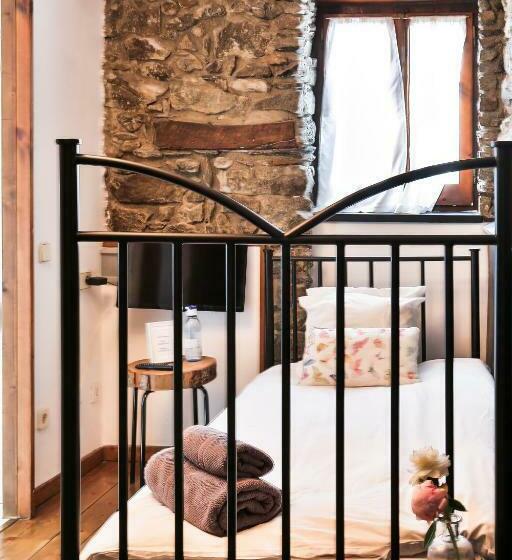 اتاق استاندارد یک نفره, Hostal Cisco De Sans