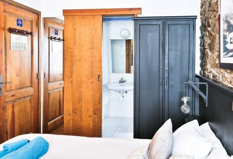 اتاق استاندارد, Hostal Cisco De Sans