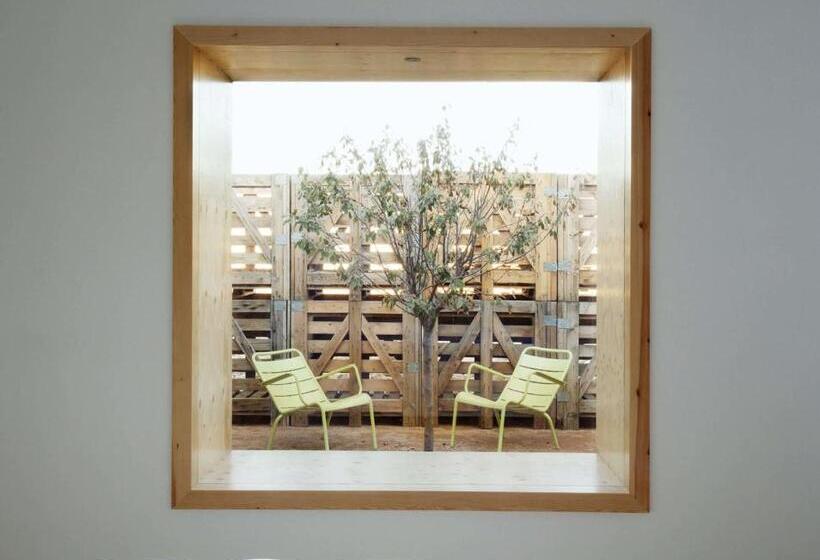 スタンダードインサイドビュールーム, Aire De Bardenas