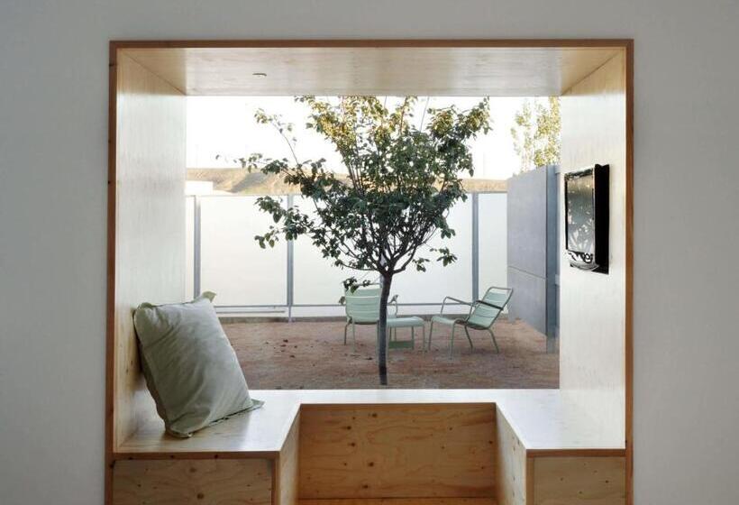 غرفة قياسية داخلية, Aire De Bardenas