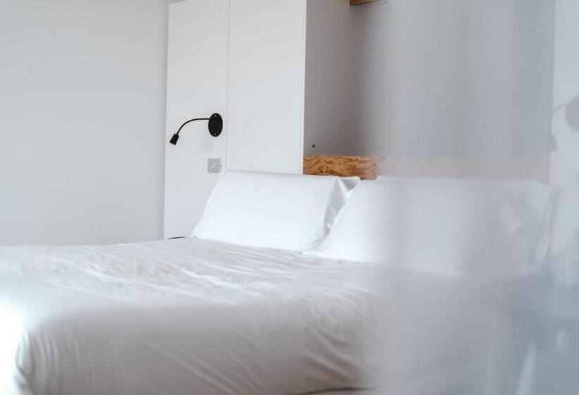 Capsule, Aire De Bardenas