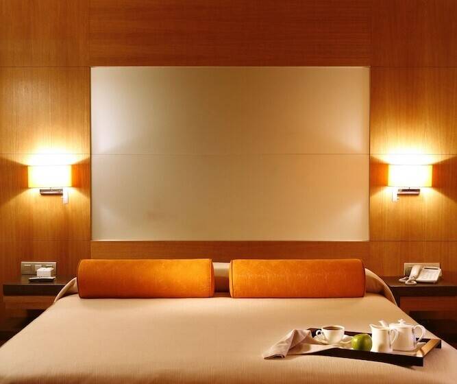 수피리어 룸, Altair