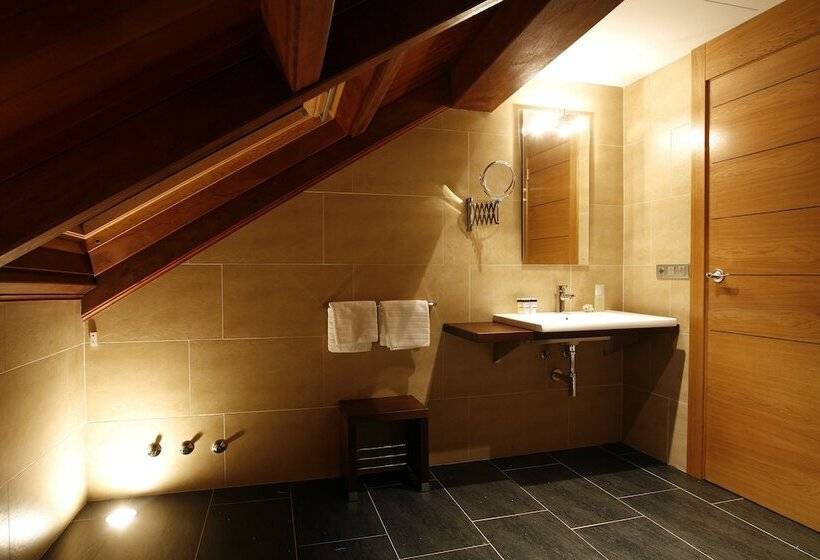 수피리어 룸, Altair