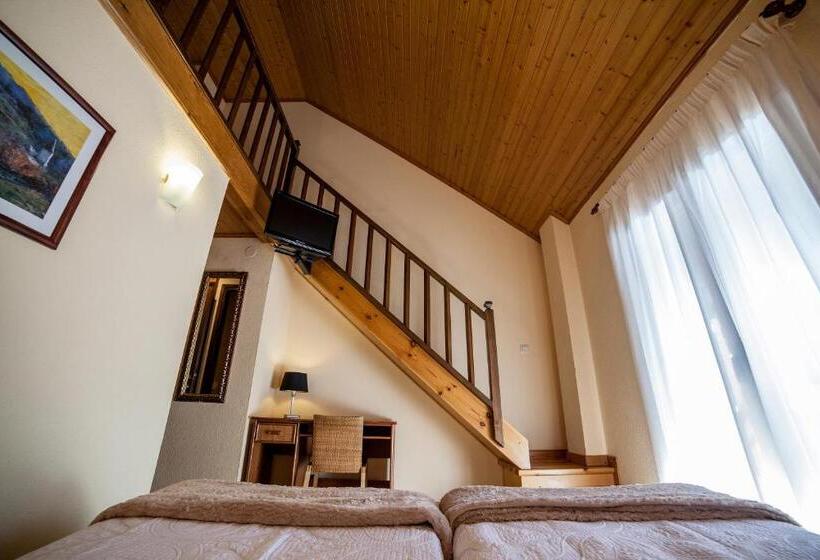 スタンダード4人部屋, Avet