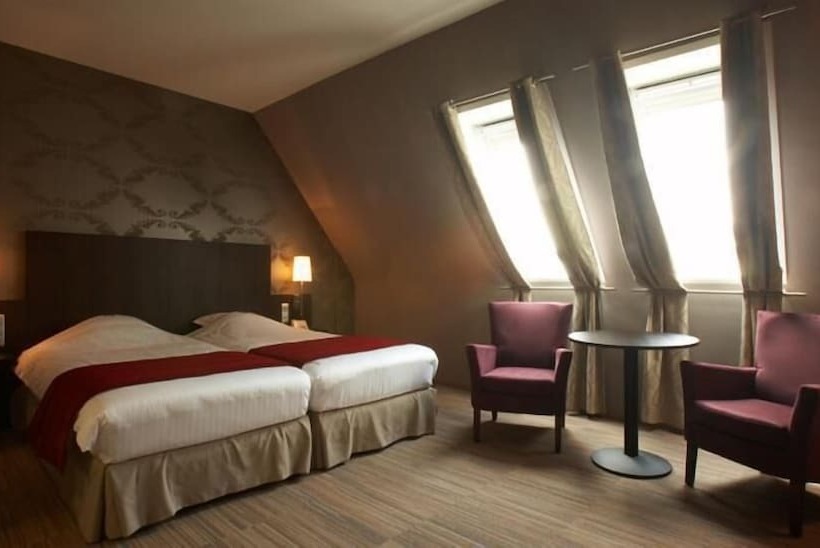 غرفة سوبيريور, Biznis