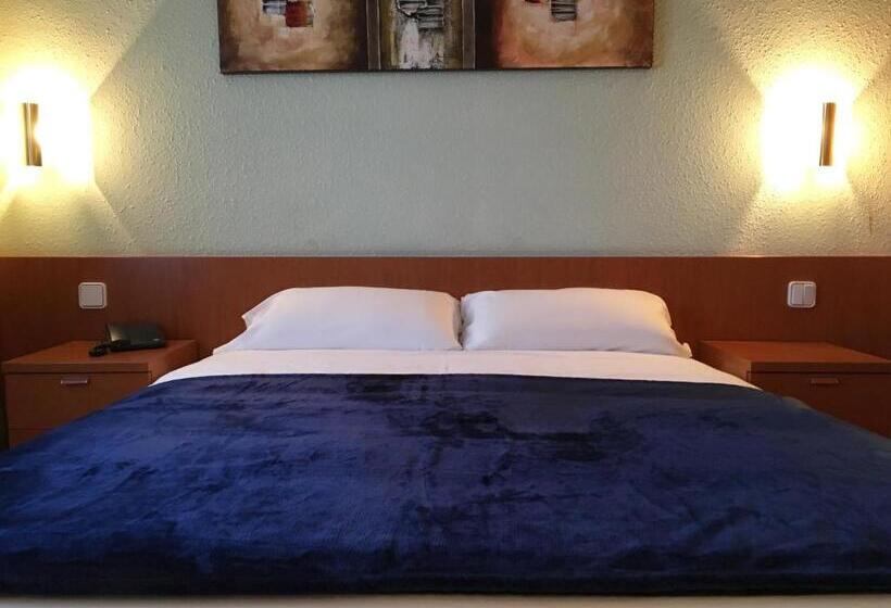 Quarto standard, Casado