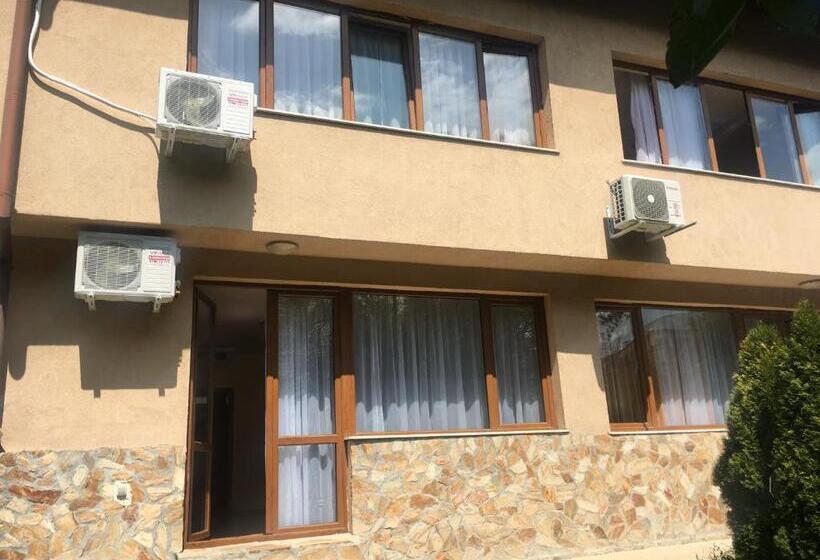 غرفة قياسية فردية, Gloria Palace Diplomat