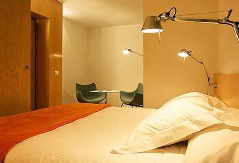 스탠다드 룸, Holos