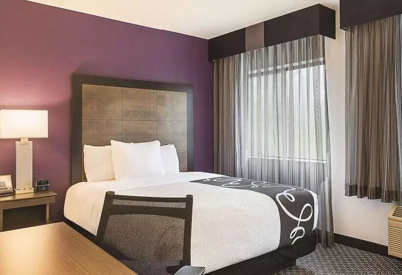 اتاق استاندارد با تخت دوبل, La Quinta By Wyndham Baltimore Bwi Airport