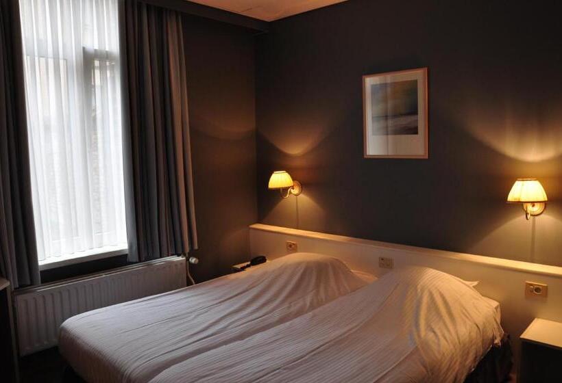 חדר סטנדרט, Louisa