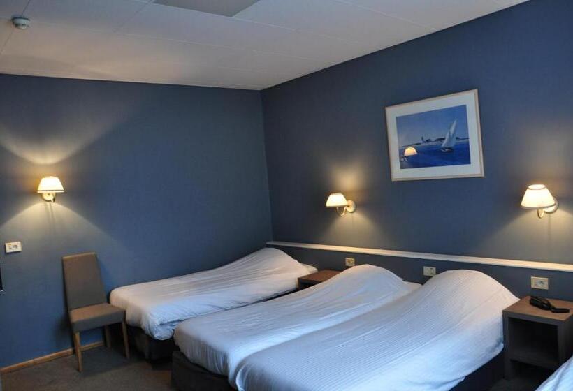 חדר סטנדרט לארבעה, Louisa