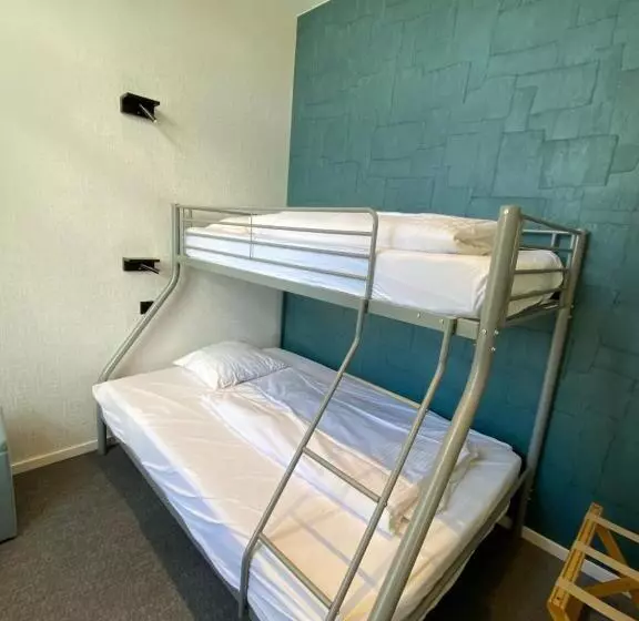 Perhehuone Puutarhanäkymä, Maison Dispa