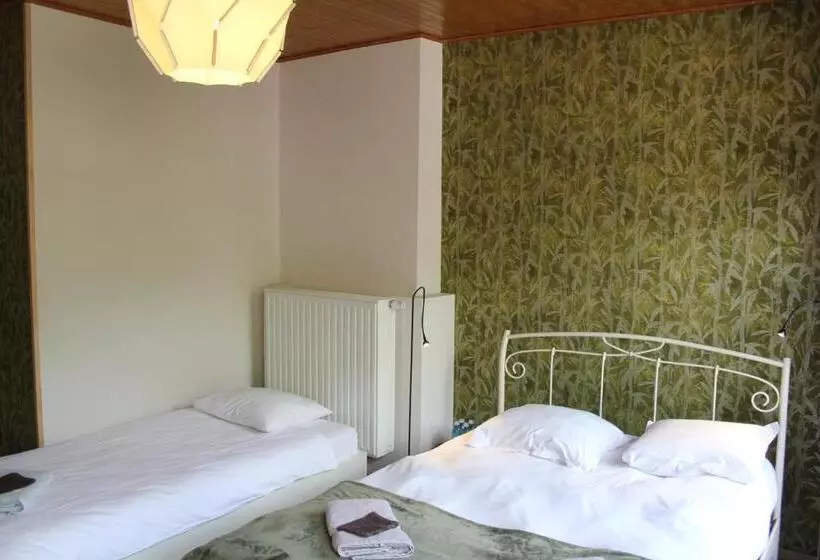 Perhehuone Jaettu Kylpyhuone, Maison Dispa