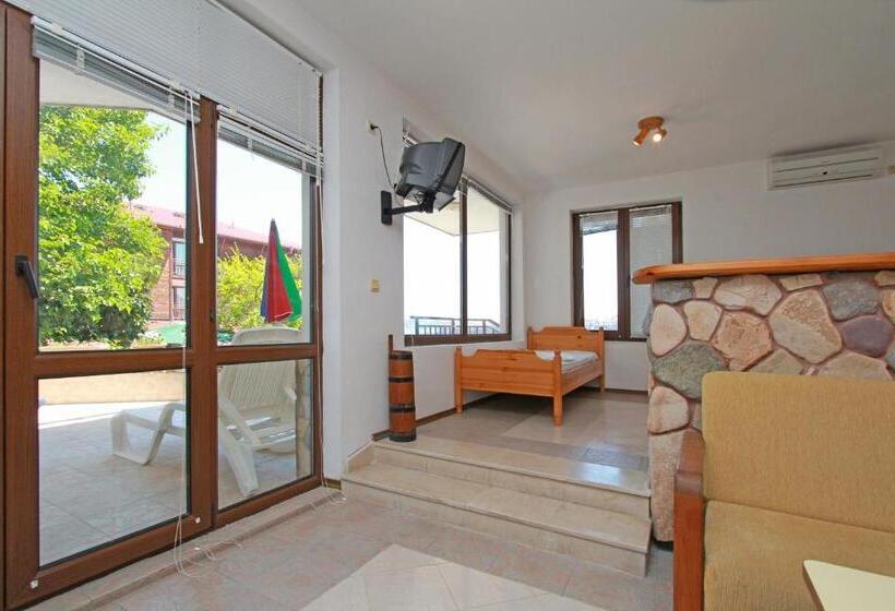 חדר משפחתי, Villas Sozopol