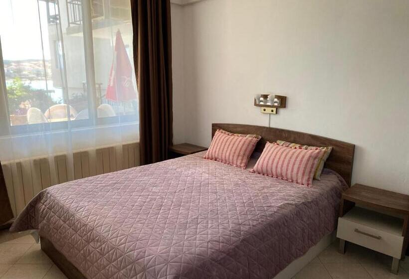 סוויטה משפחתית, Villas Sozopol