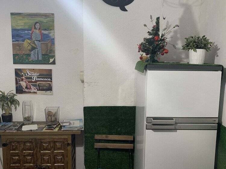 اتاق استاندارد یک نفره, Giraldilla