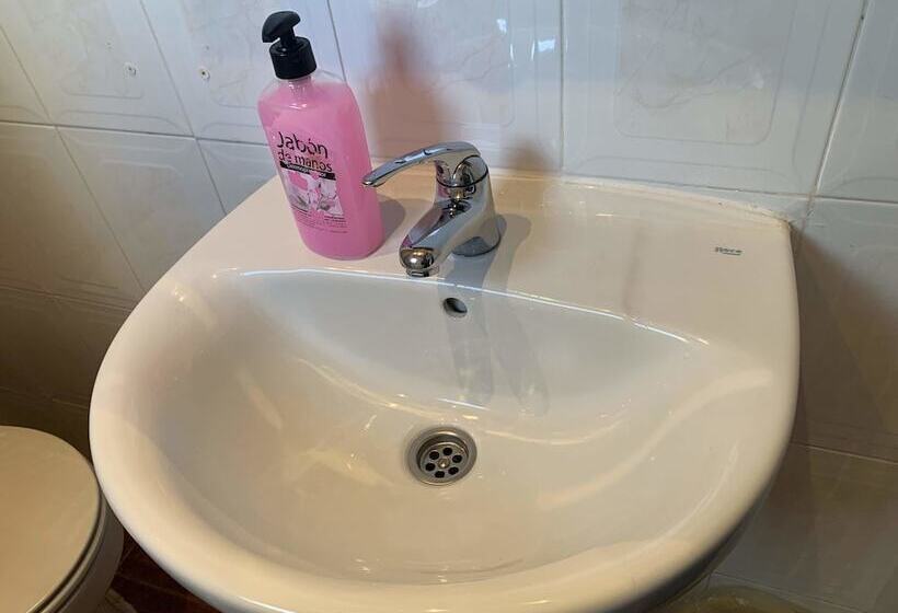 اتاق استاندارد یک نفره, Giraldilla