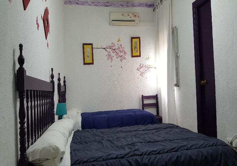 اتاق خانوادگی, Giraldilla