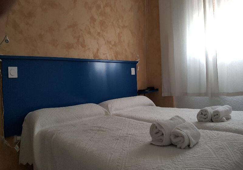 اتاق استاندارد یک نفره, Giraldilla